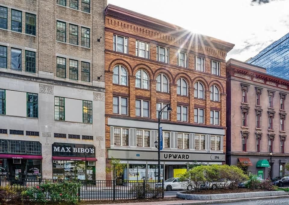 Trumbull Apartments @ Hartford